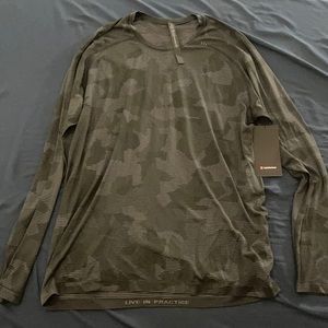 Lululemon Metal Vent Tech Long Sleeve NWT Size XL